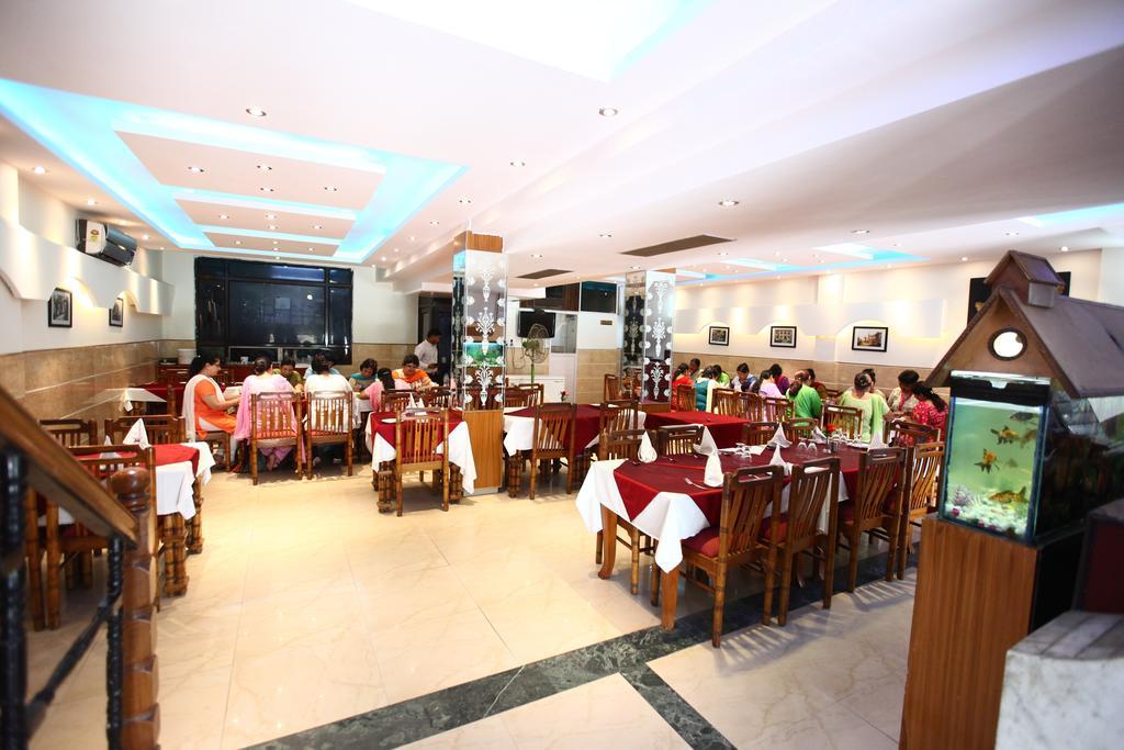Hotel Ekant Faridabad Exterior photo