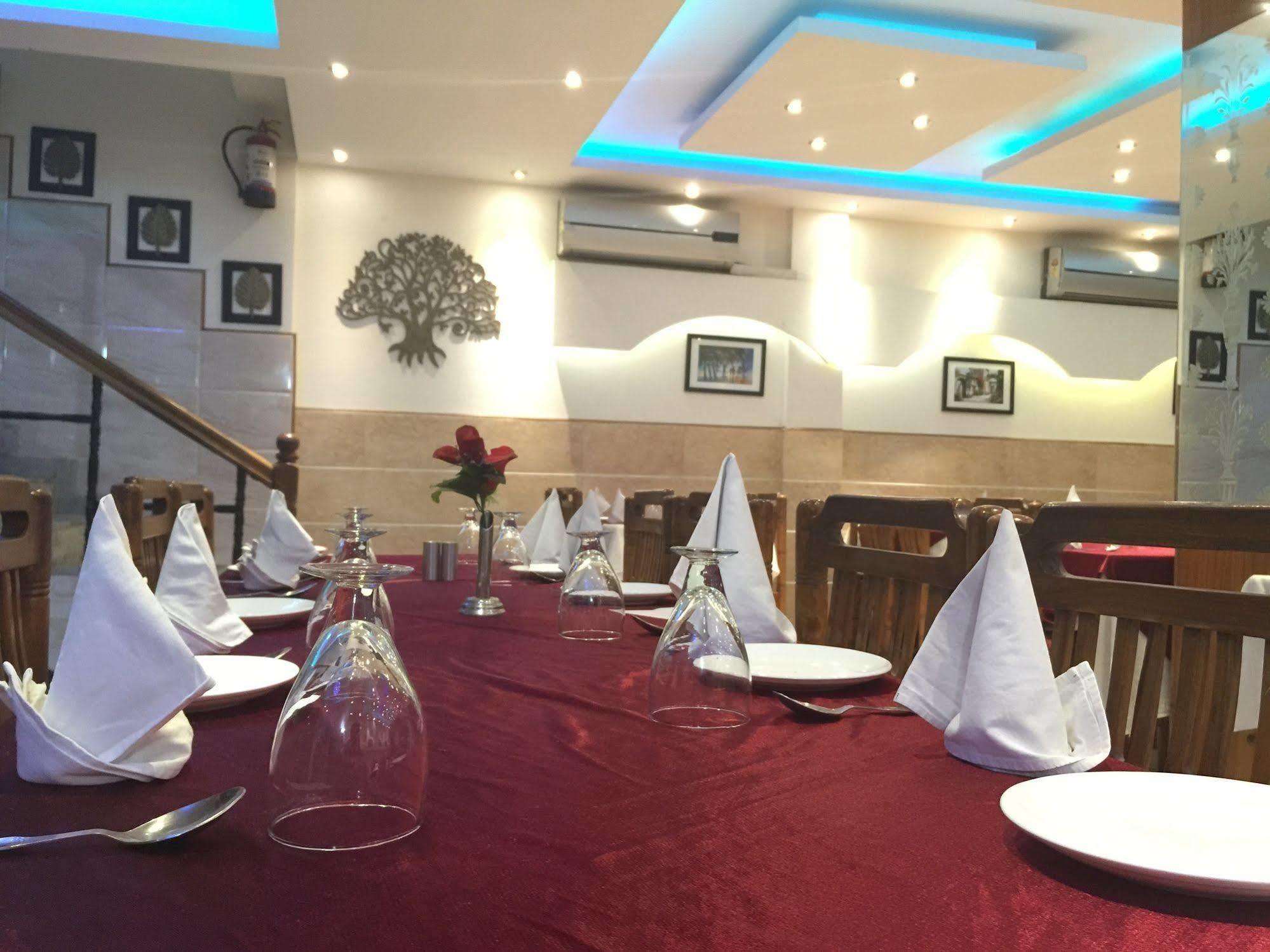 Hotel Ekant Faridabad Exterior photo
