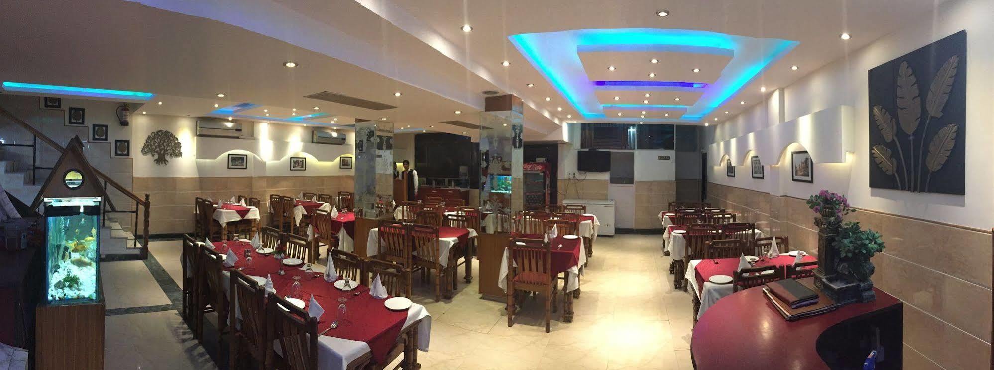 Hotel Ekant Faridabad Exterior photo
