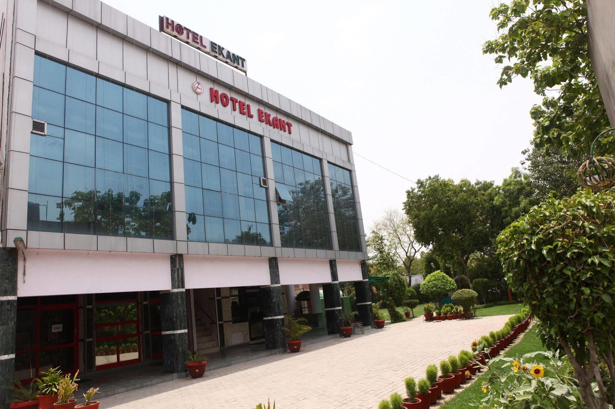 Hotel Ekant Faridabad Exterior photo